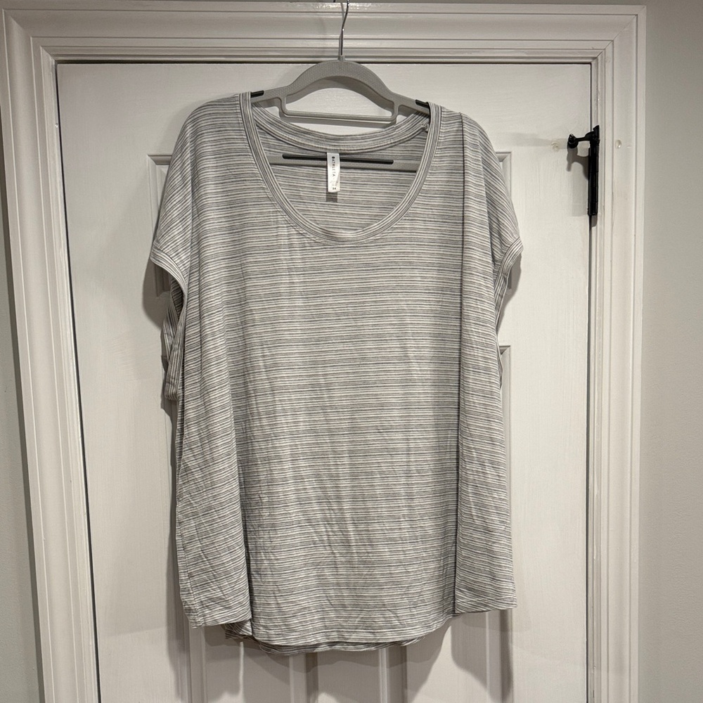 Athleta Light Gray Striped Short Sleeve Tee